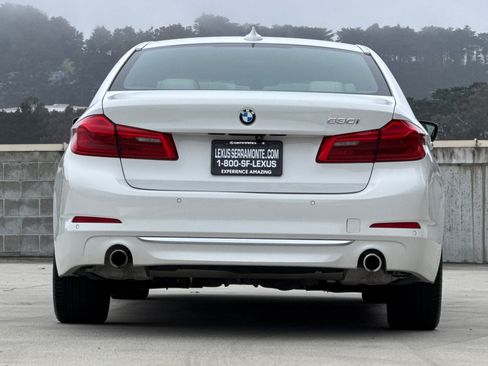 Used 2018 BMW 530i RWD image 9