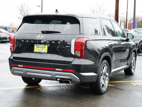 Certified 2023 Hyundai Palisade Limited w/ Cargo Package image 5
