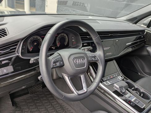 Used 2025 Audi Q7 2.0T Premium Plus image 12
