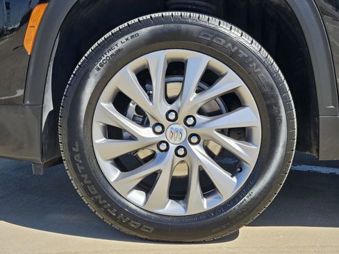 Used 2025 Buick Enclave Preferred FWD image 14
