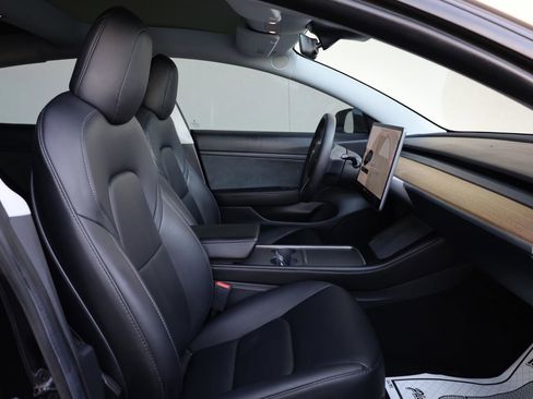 Used 2021 Tesla Model 3 Standard Range Plus RWD image 29