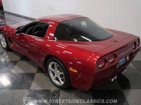 Used 2004 Chevrolet Corvette Z51 w/ Roof Package image 26