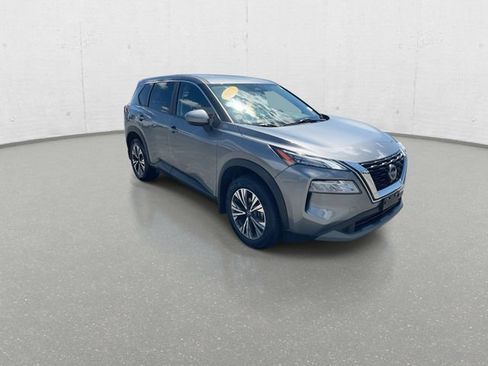 Used 2023 Nissan Rogue SV AWD/4WD image 5
