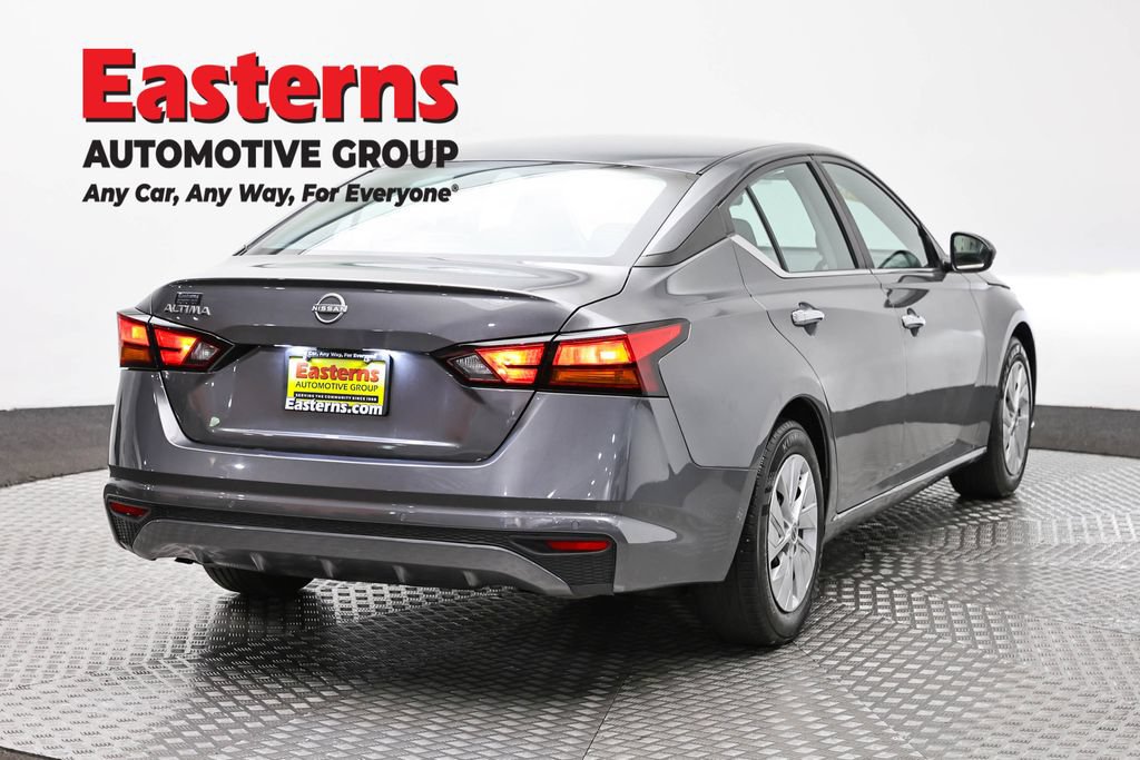 Used 2024 Nissan Altima 2.5 S FWD image 7