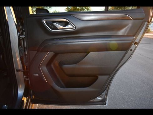 Used 2021 Chevrolet Tahoe LT image 29