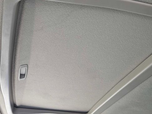 Used 2011 Toyota Sienna XLE image 24