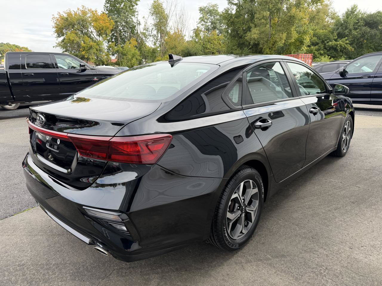 Used 2020 Kia Forte LXS FWD image 4