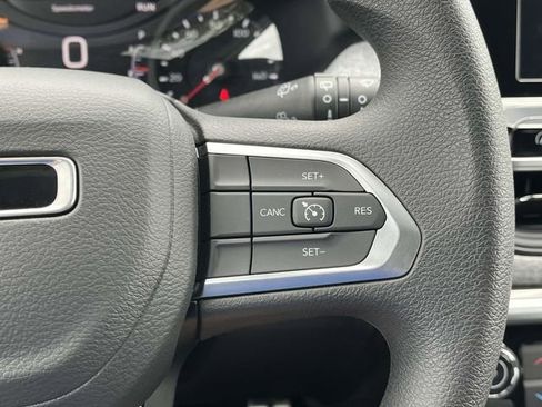 New 2025 Jeep Compass Sport image 19