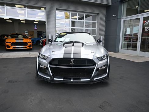 Used 2021 Ford Mustang Shelby GT500 w/ Technology Package RWD image 10