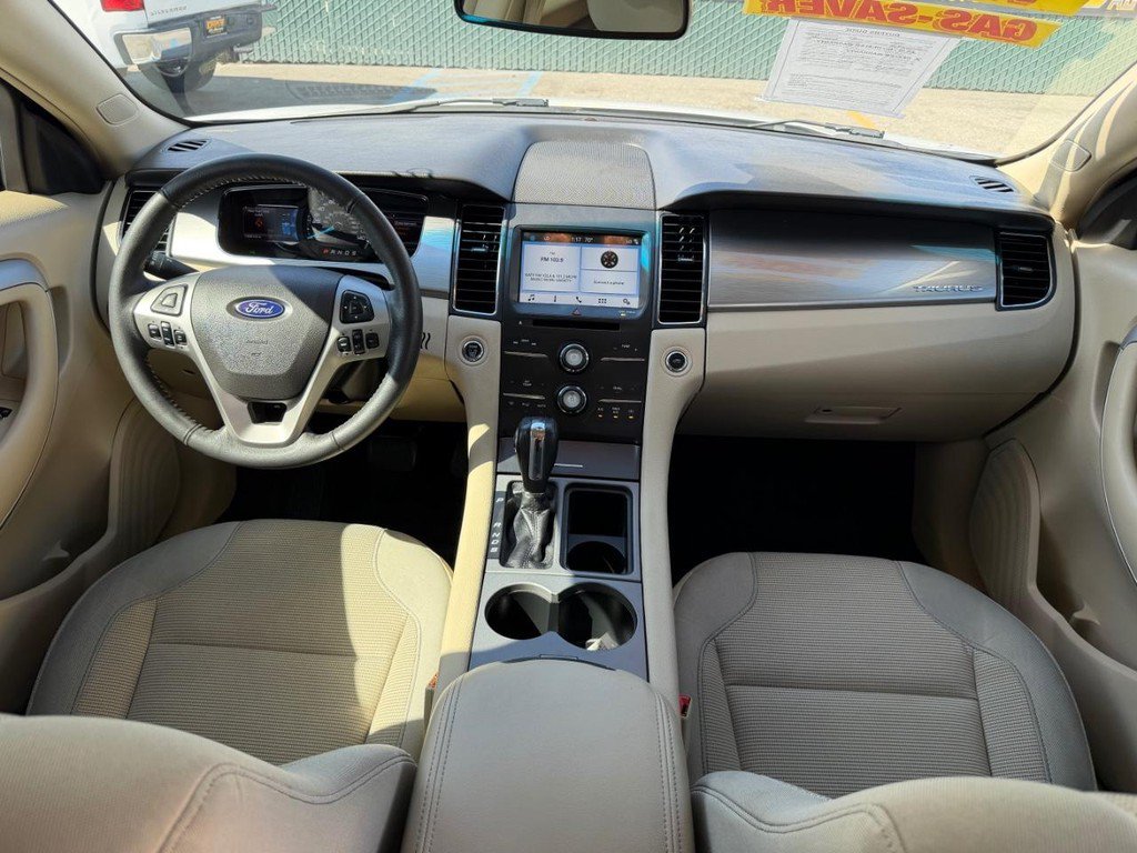Used 2018 Ford Taurus SEL w/ Equipment Group 201A FWD image 23
