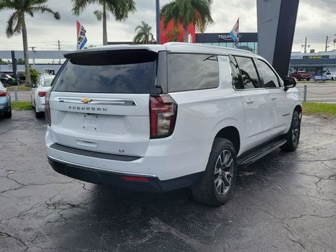 Used 2021 Chevrolet Suburban LT RWD image 4