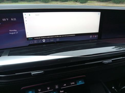 Used 2026 Cadillac Escalade ESV Sport w/ LPO, ONYX Package AWD/4WD image 15