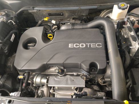 Used 2022 Chevrolet Equinox LS FWD image 30