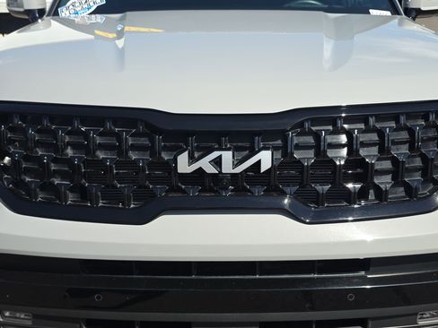 Certified 2024 Kia Telluride SX Prestige X-Line AWD/4WD image 9