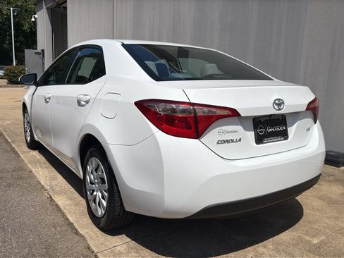 Used 2019 Toyota Corolla LE FWD image 5