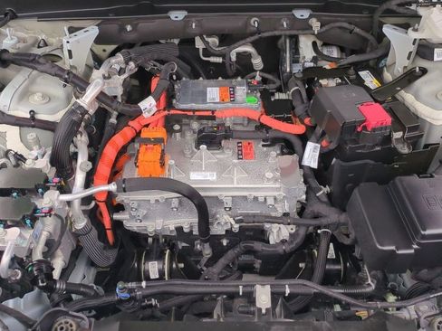 Certified 2026 Cadillac Vistiq Premium Luxury AWD/4WD image 27