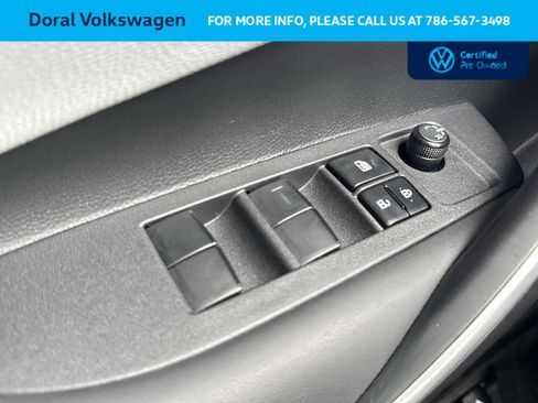 Used 2024 Toyota Corolla SE FWD image 17
