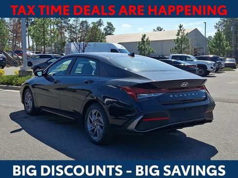 Certified 2025 Hyundai Elantra Blue image 5