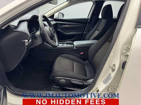 Used 2021 MAZDA MAZDA3 s FWD image 12