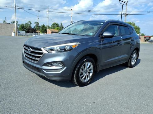 Used 2016 Hyundai Tucson SE w/ Option Group 02 AWD/4WD image 1