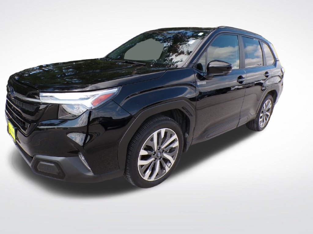 Used 2025 Subaru Forester Touring w/ Touring Package AWD/4WD image 2