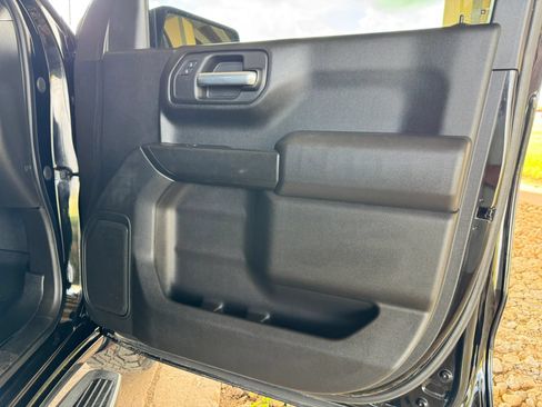 Used 2021 Chevrolet Silverado 1500 Custom Trail Boss w/ Safety Confidence Package AWD/4WD image 26