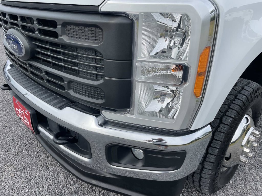 Used 2023 Ford F350 XL w/ 360-Degree Camera Package AWD/4WD image 36