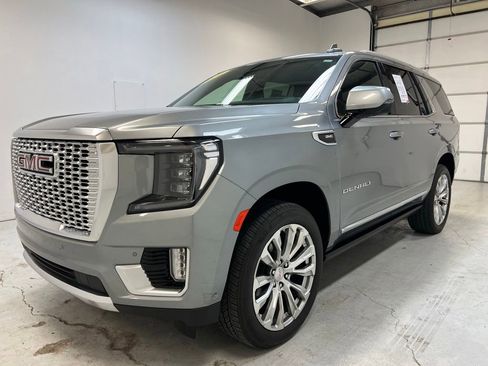 Used 2024 GMC Yukon Denali w/ Denali Reserve Package AWD/4WD image 12