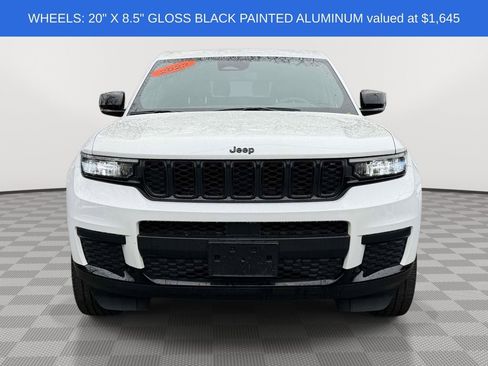 Used 2023 Jeep Grand Cherokee L Laredo AWD/4WD image 2