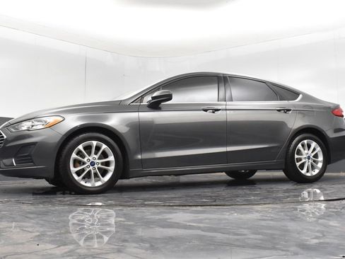 Used 2019 Ford Fusion SE FWD image 28