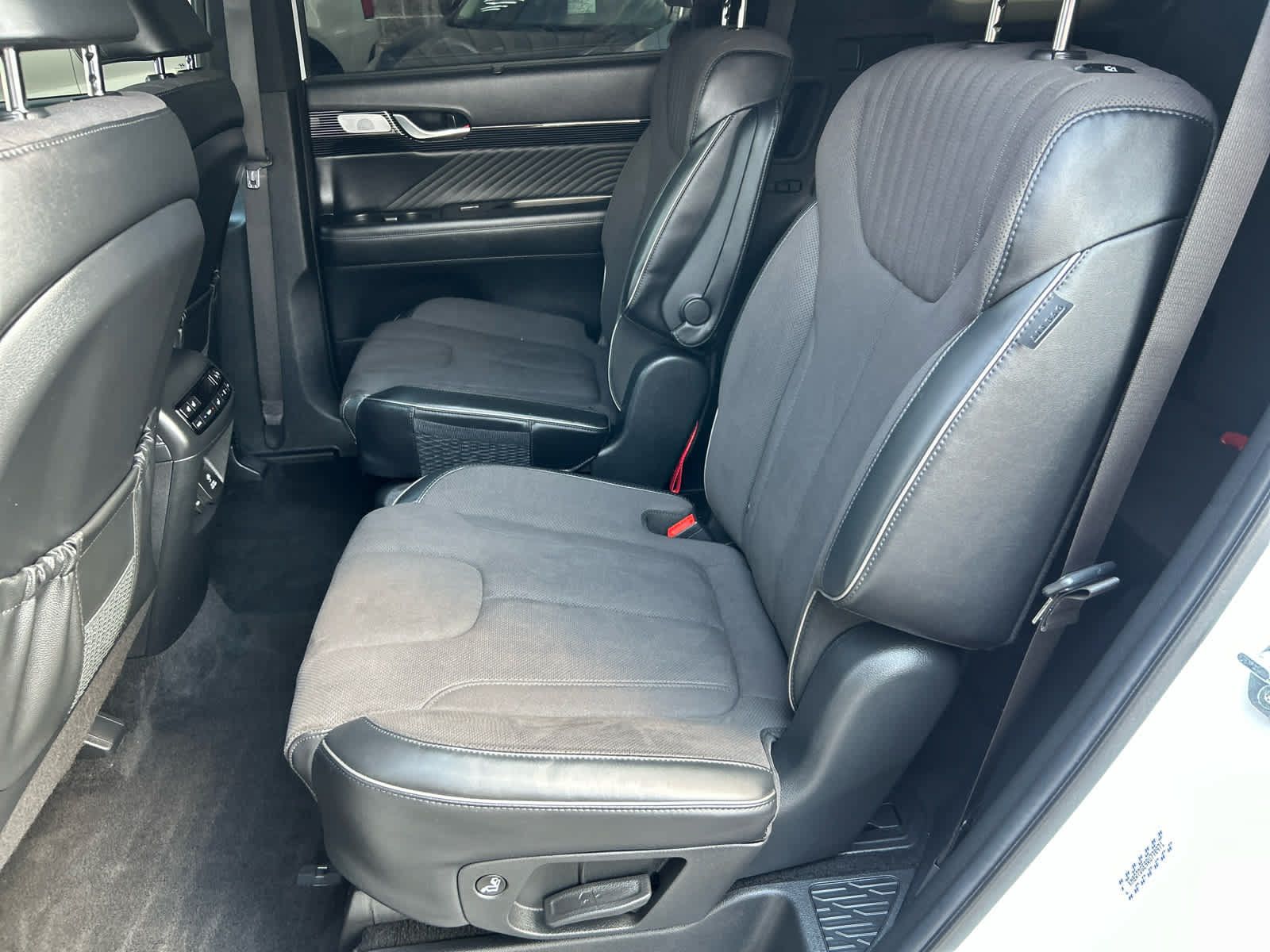 Used 2024 Hyundai Palisade Calligraphy AWD/4WD image 26