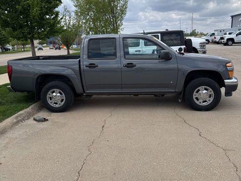 Used 2008 GMC Canyon SLT w/ SLT Preferred Equipment Group AWD/4WD image 4