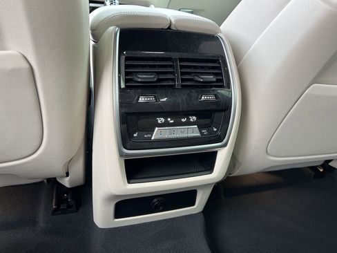 Used 2023 BMW X6 xDrive40i w/ Executive Package image 29