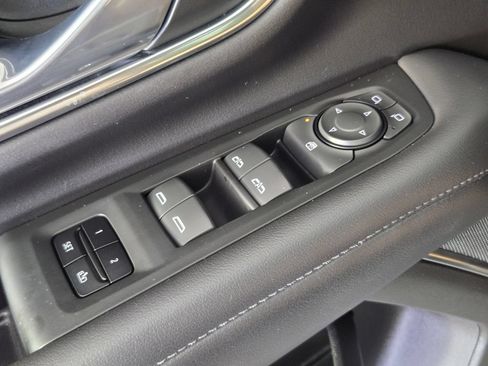 Used 2021 Chevrolet Tahoe Z71 AWD/4WD image 25