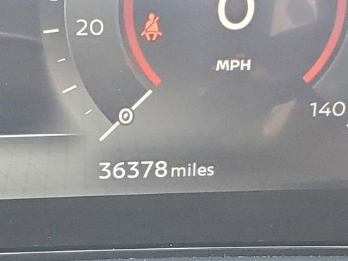 Used 2023 Nissan Ariya FWD image 29