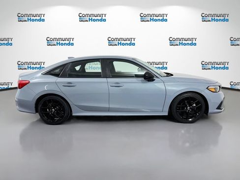 Used 2024 Honda Civic Sport image 4