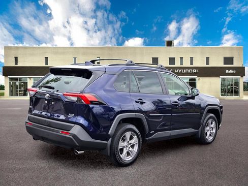 Used 2025 Toyota RAV4 XLE w/ Weather Package AWD/4WD image 3