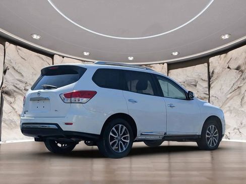 Used 2013 Nissan Pathfinder SL FWD image 17
