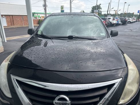 Used 2015 Nissan Versa S Plus FWD image 7