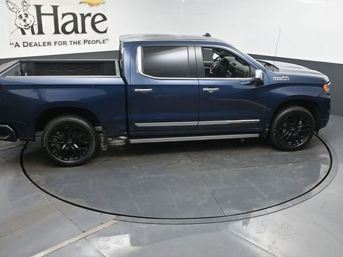 Used 2022 Chevrolet Silverado 1500 High Country AWD/4WD image 38