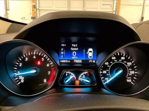 Used 2017 Ford Escape Titanium AWD/4WD image 19