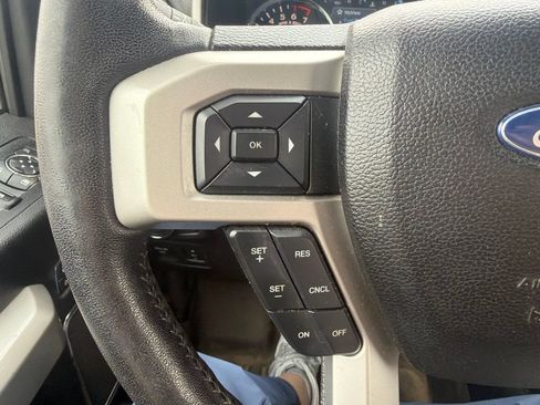 Used 2018 Ford F150 Lariat w/ Equipment Group 502A Luxury AWD/4WD image 10