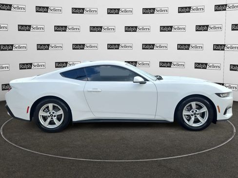 Used 2024 Ford Mustang Coupe RWD image 7