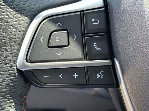 Used 2023 Toyota Sienna XSE AWD/4WD image 28