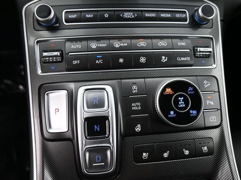 Used 2023 Hyundai Santa Fe Limited AWD/4WD image 15