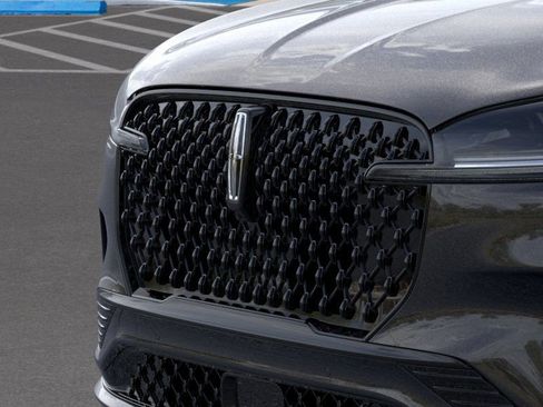 New 2025 Lincoln Aviator 2WD w/ Jet Appearance Package image 17