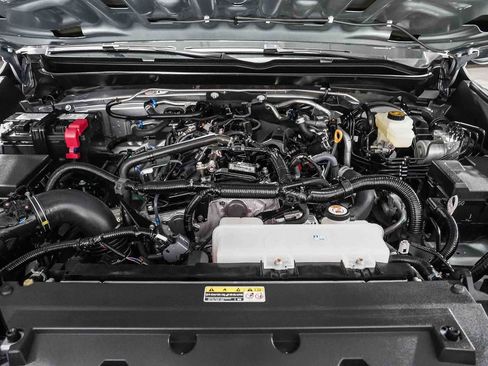 Certified 2026 Toyota Tacoma SR5 AWD/4WD image 28