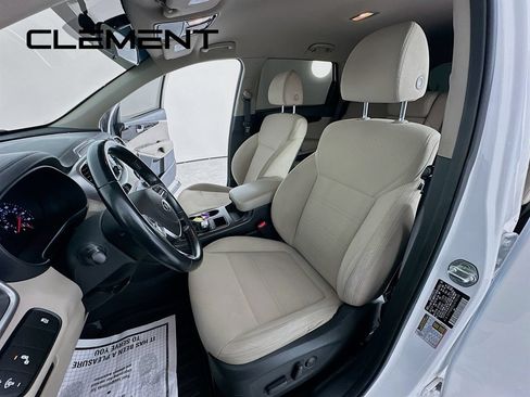 Used 2020 Kia Sorento S AWD/4WD image 29