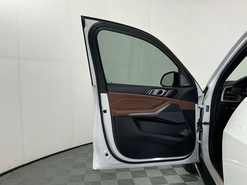Certified 2023 BMW X5 sDrive40i w/ Premium Package RWD image 15