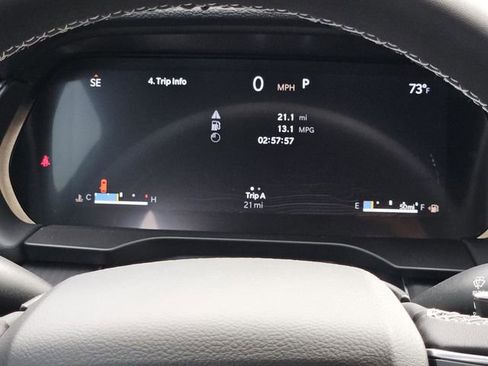 New 2025 Jeep Grand Cherokee Laredo image 19